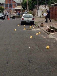 Foto: Divulgação/Polícia Civil  Sapucaia do Sul: perícia e policiais encontraram pelo menos 11 estojos de calibre 9 milímetros 