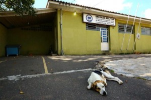 O posto da Vila Elizabeth, bairro Sarandi, abre somente das 18h às 6h devido á carência de efetivo Foto: Carlos Macedo / Agencia RBS