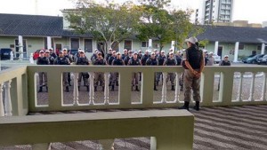Ação envolveu 30 policiais comunitários Foto: Brigada Militar /Divulgação