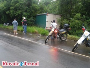 Acidente na BR-153 em Cachoeira deixou agente penitenciário ferido Crédito: Divulgação/Brigada Milita
