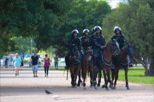 Exército passa a auxiliar em patrulhas da BM no Parque da Redenção. Foto: Rodrigo Ziebell / SSP